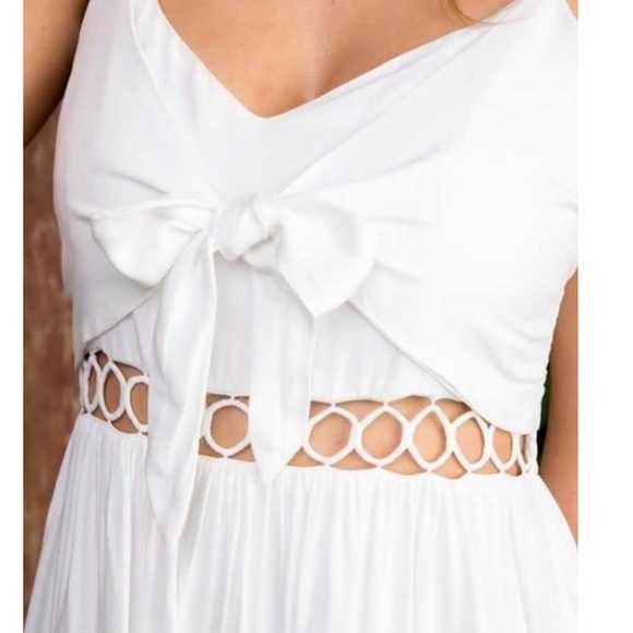 🌷AMAZING!! HIGH/LOW CUT OUT DETAIL DRESS - Picture 6 of 7